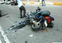 Otomobillle çarpışan motosikletli öldü