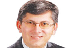 Başkan Çarkçı trafik kazası geçirdi