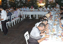 Belediye meclisi iftar yemeğinde buluştu