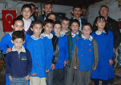 Yol korkusundan okula gitmiyorlar