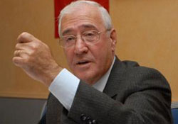 Şener Eruygur Paşa hastaneye kaldırıldı