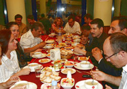 Ünal:Muhalafetin bizi eleştirmeye hakkı yok