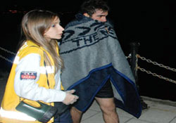 Sevgilisine kızdı deniz atladı