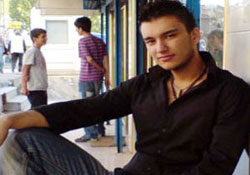 Şemdinli şehidi Ordulu Çağlar'ın evine ateş düştü