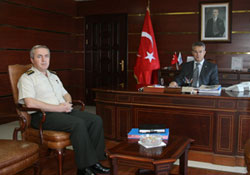 Şen'den Taşkesen'e ziyaret