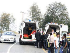 Ulubey'de düğün konvoyunda kaza