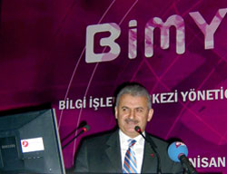 "6 ay içinde her evde internet olacak"