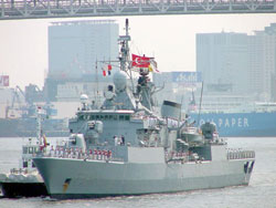 ABD savaş gemisi Samsun'da karaya oturdu