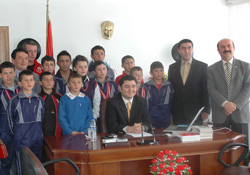 Gölköy'lü öğrencilerden güreşte derece