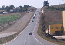 Karadeniz Sahil Yolunda çalışmalar devam ediyor