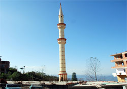 Ortada minare var cami yok