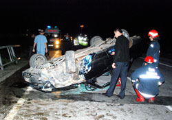 Aracı takla atan sürücü kayıplara karıştı