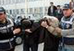 Turşu bidonundan esrar çıktı