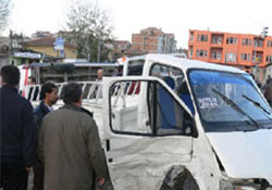 Ambulans ile kamyon çarpıştı:5 yaralı