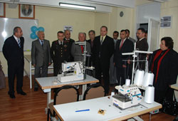 GÜ mobilya ve dekorasyon atölyesi açıldı