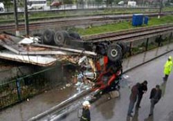 Trafikte kör nokta uyarısı