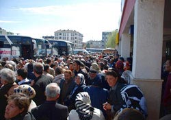 Otogarlarlarda fındık yolcusu yoğunluğu
