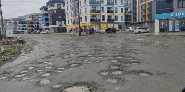 BURASI  ÇEMIŞGEZEK BELEDIYESI SINIRLARINDA MI!