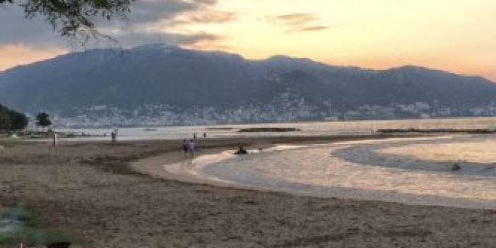 ORDU VALİLİĞİ’NDEN KRİTİK UYARI: DENİZE GİRMEK YASAKLANDI!